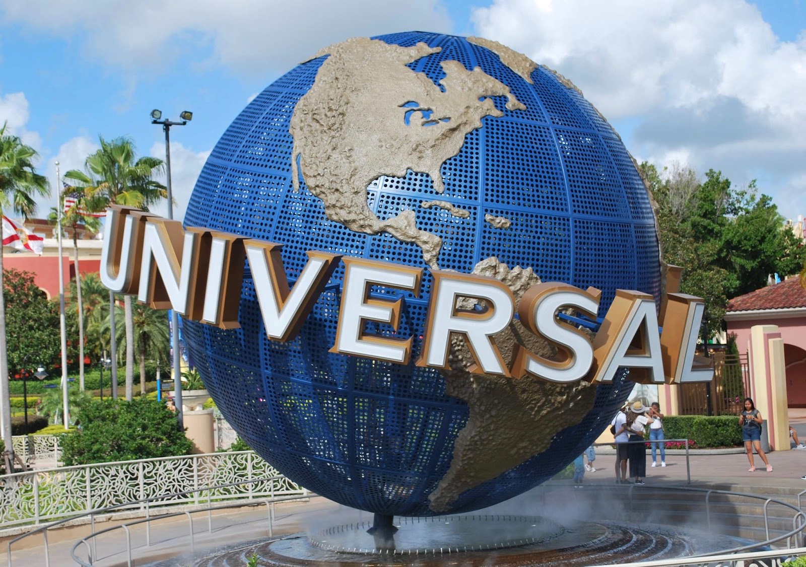 Universal Studios using patents for their amusement park